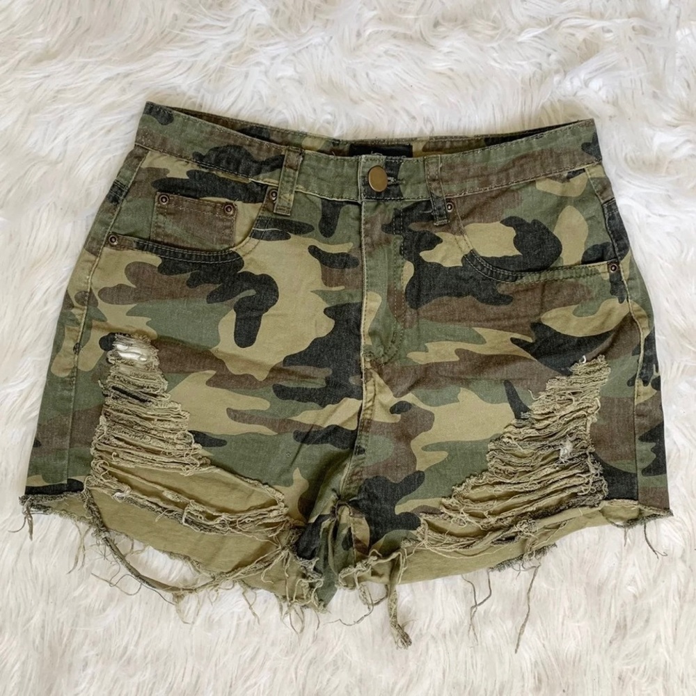 Pretty Little Thing Distressed Camo Shorts